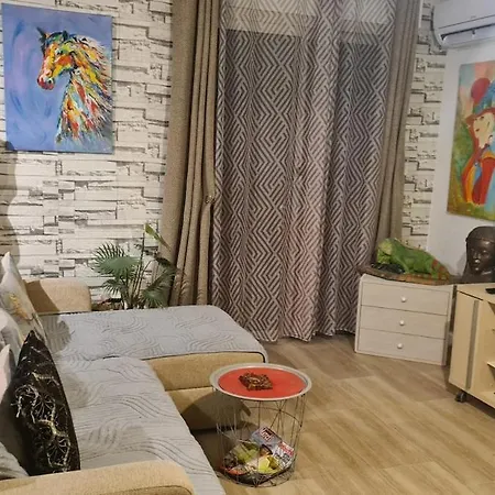 Large 2-room *